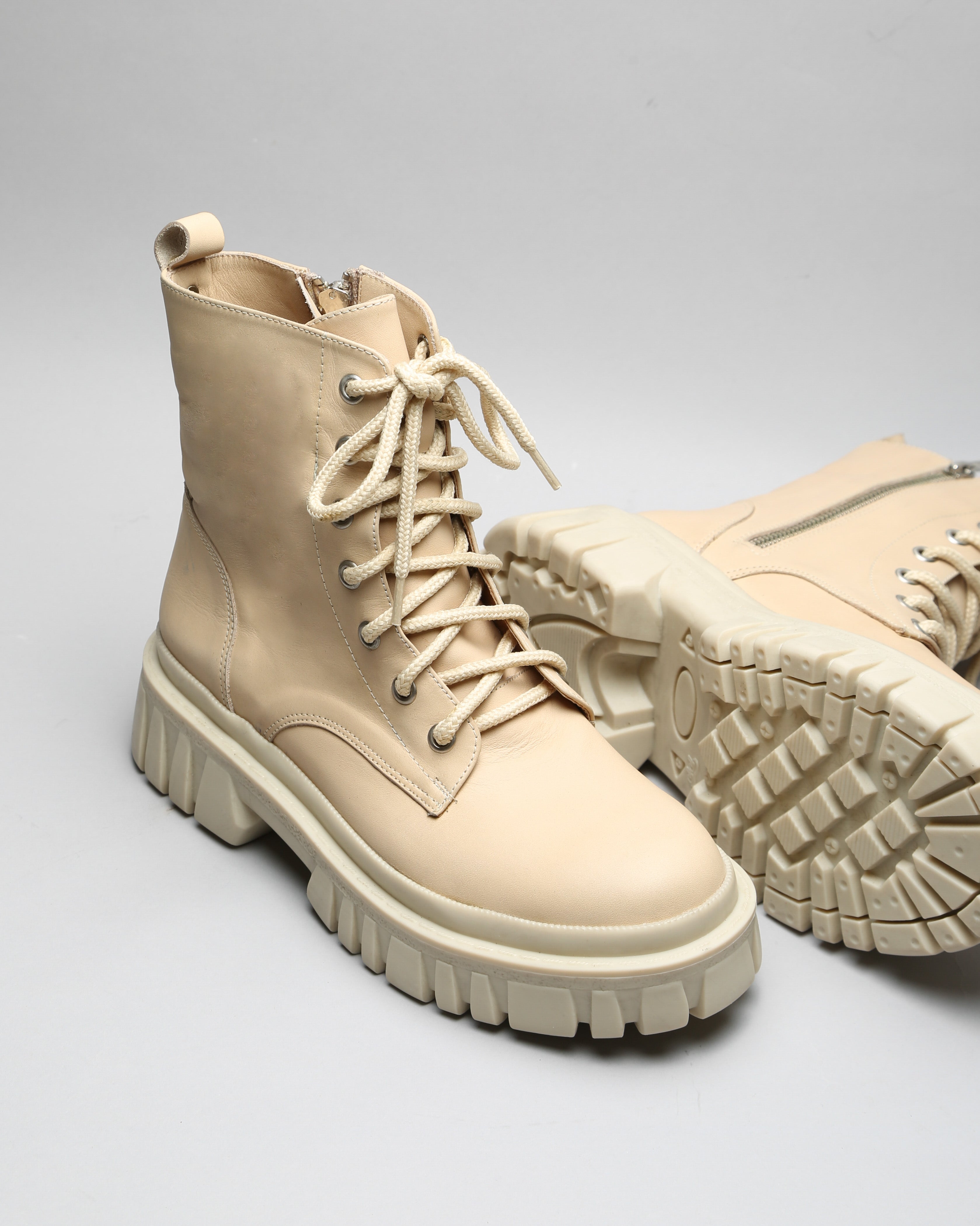 Boot Soho Ivory