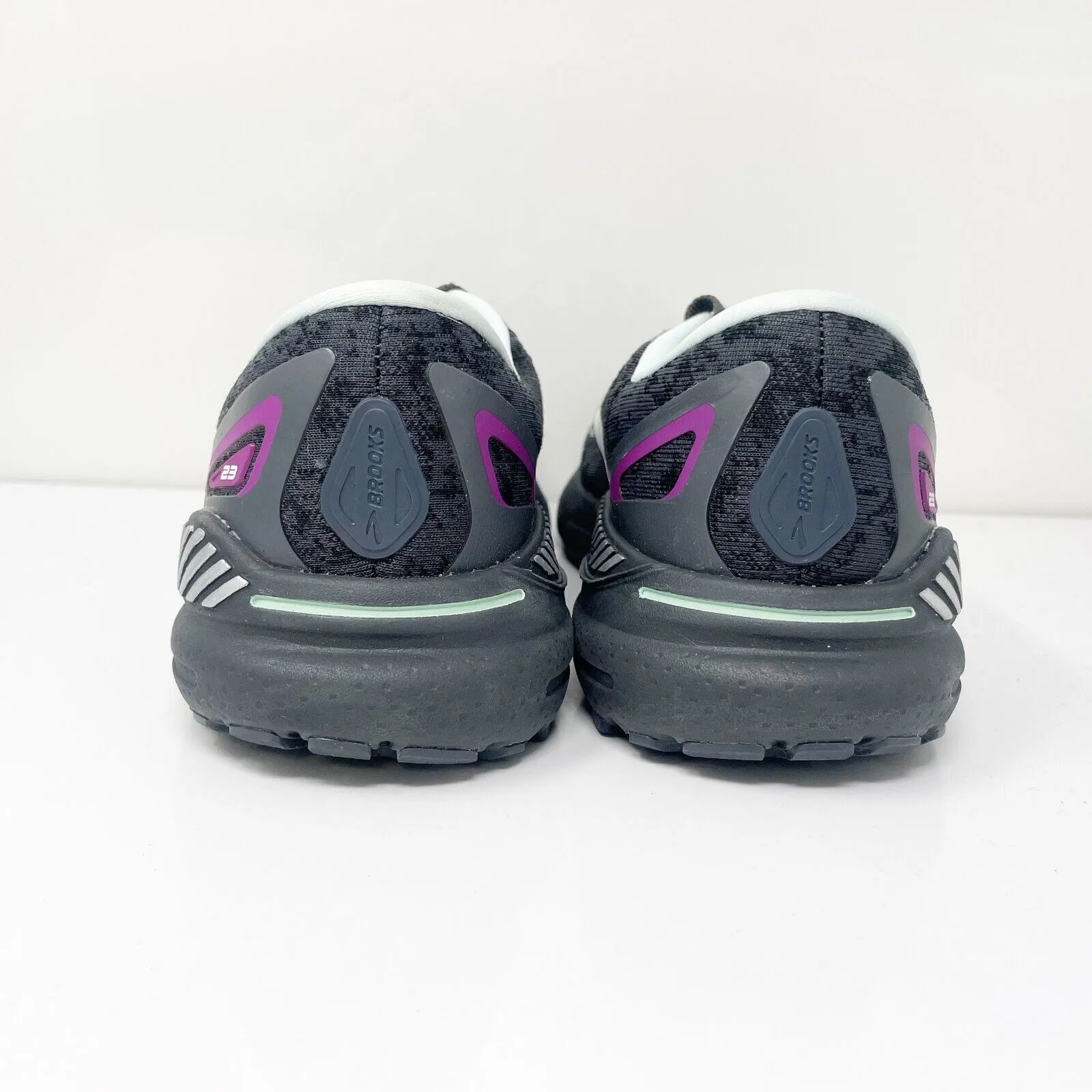 Brooks Womens Adrenaline GTS 23 1203811D072 Black Running Shoes Sneakers Sz 8.5D