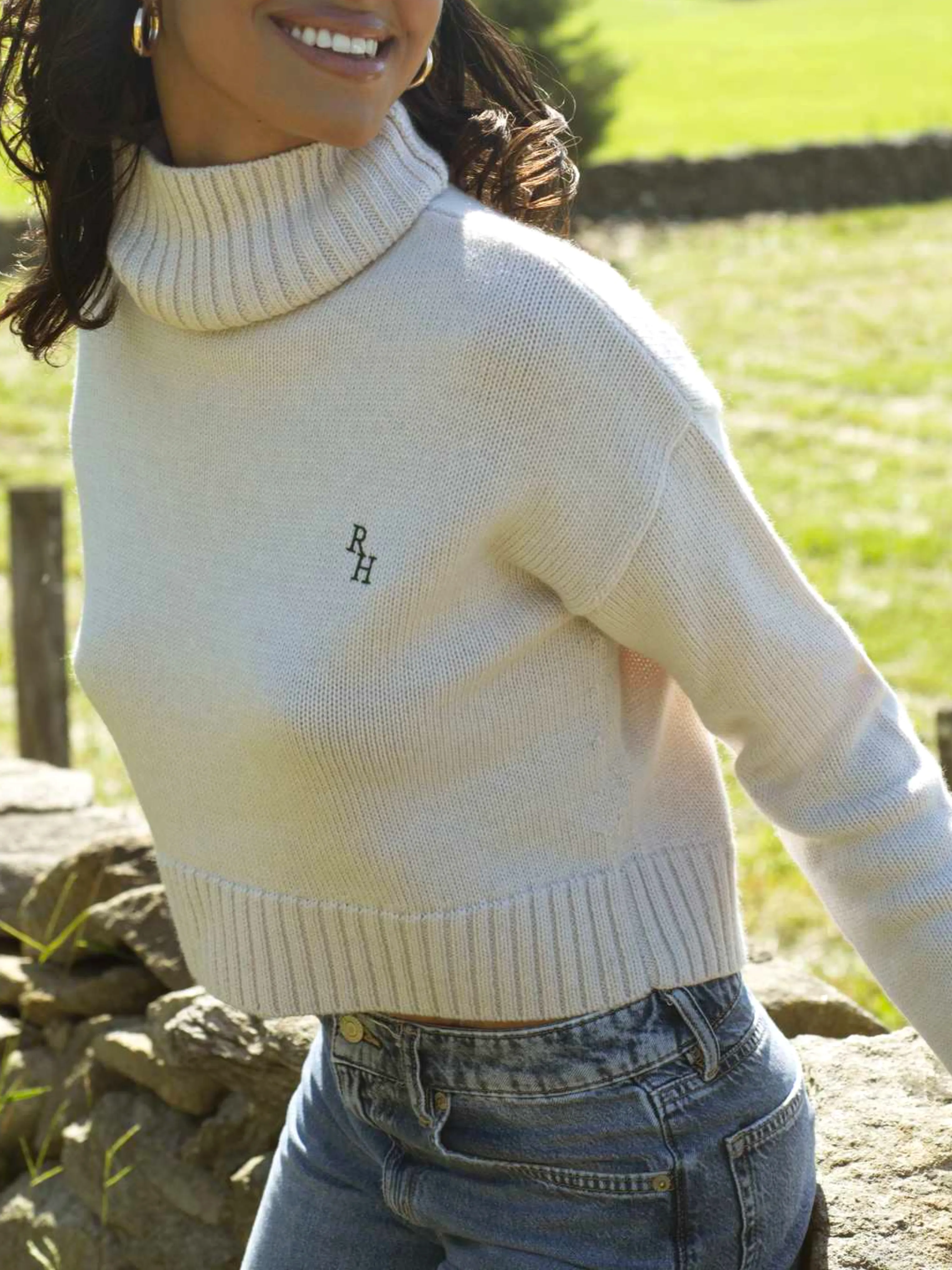 Crop Hem Wide Turtleneck Sweater in Beige