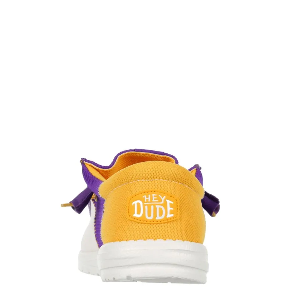 HEYDUDE  MENS WALLY TRI LSU SLIP ON SNEAKER