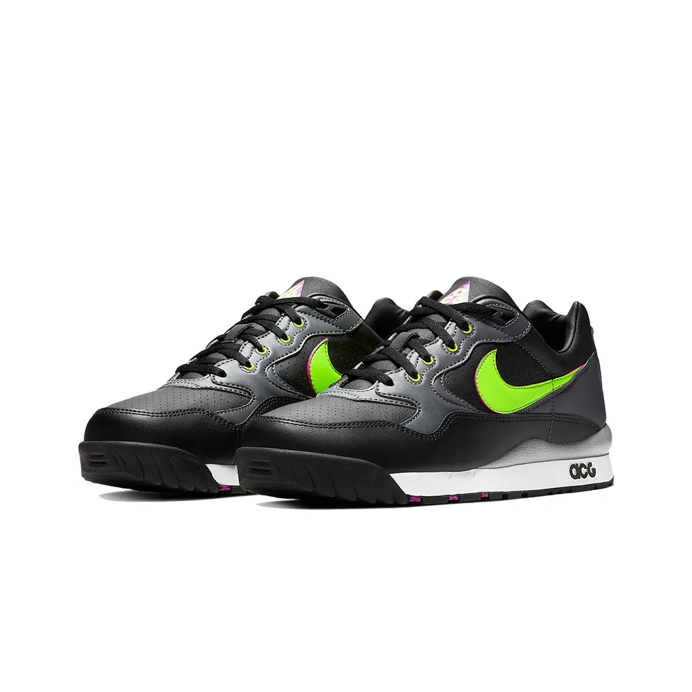 Nike Air Wildwood ACG Sneaker Black / Electric Green