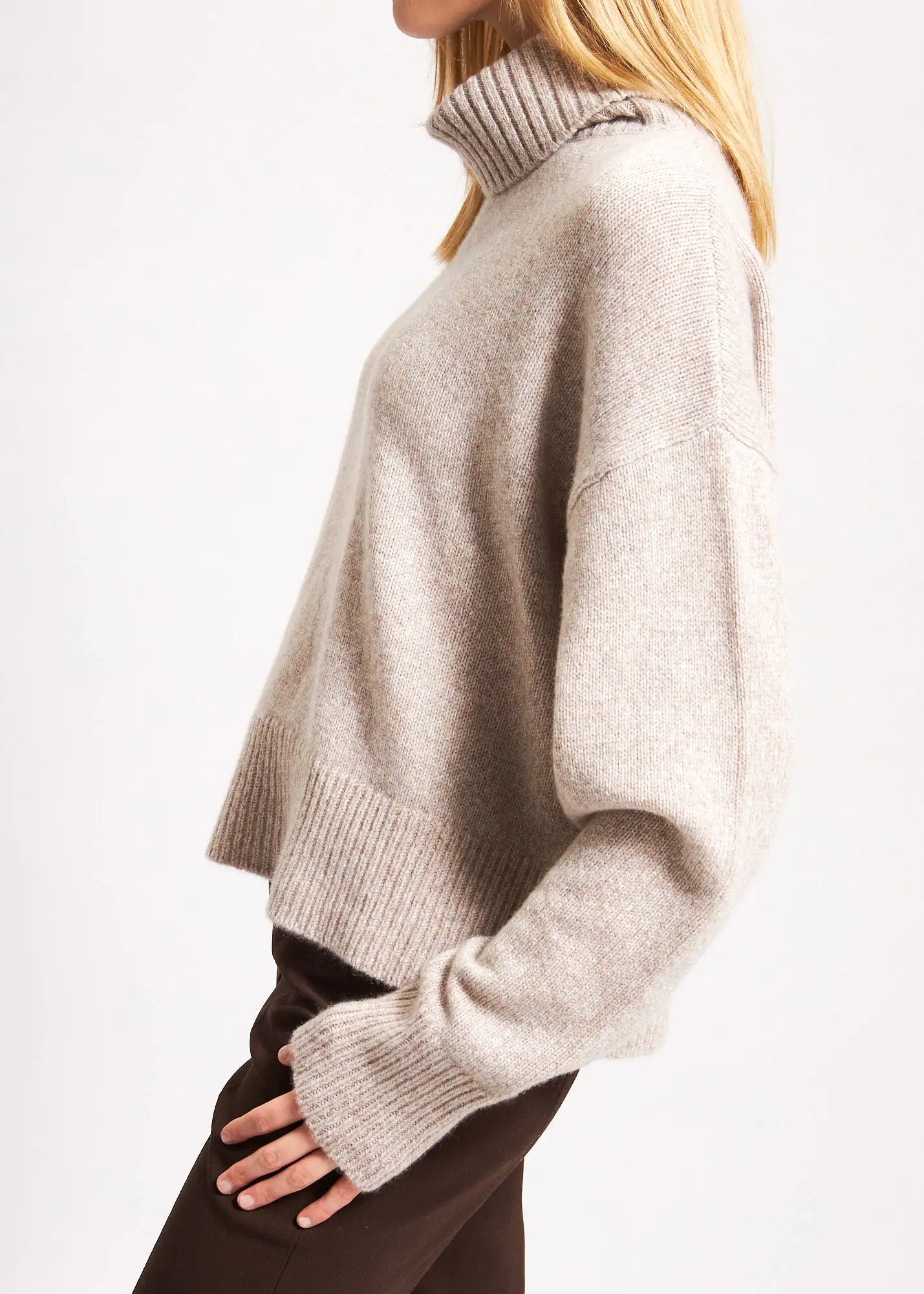 OVERSIZED CASHMERE TURTLENECK