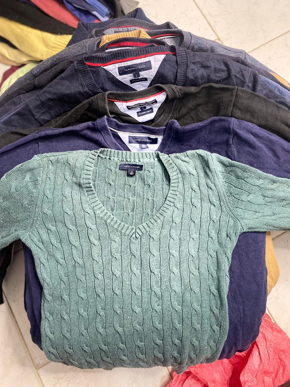 Tommy Hilfiger Sweater 25 Pcs